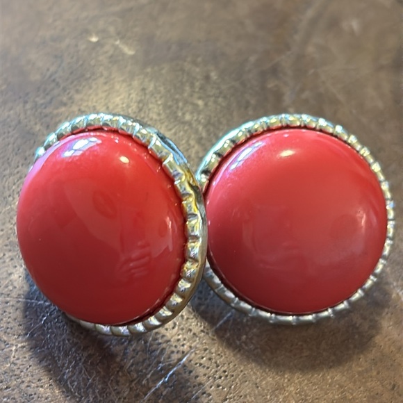 Jewelry - Vintage Gold Rimmed & Red Glass Dome Center Clip Ons